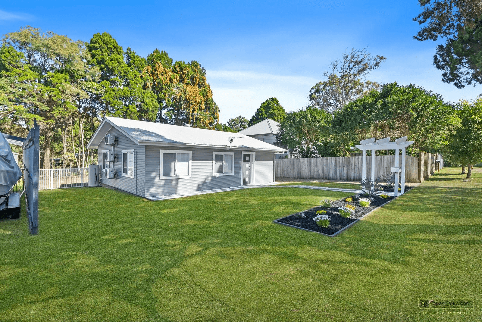 7 Carefree Street, COOCHIEMUDLO ISLAND, QLD 4184