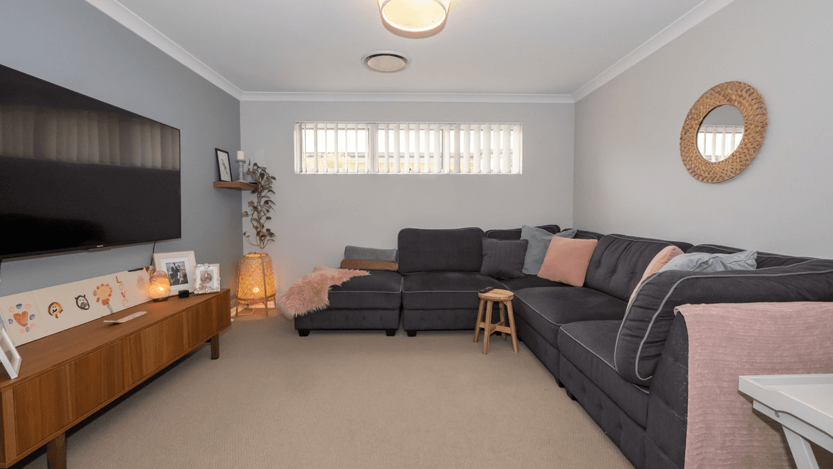 10 Tweed Street, Yalyalup, WA 6280