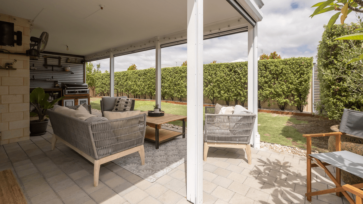 10 Tweed Street, Yalyalup, WA 6280