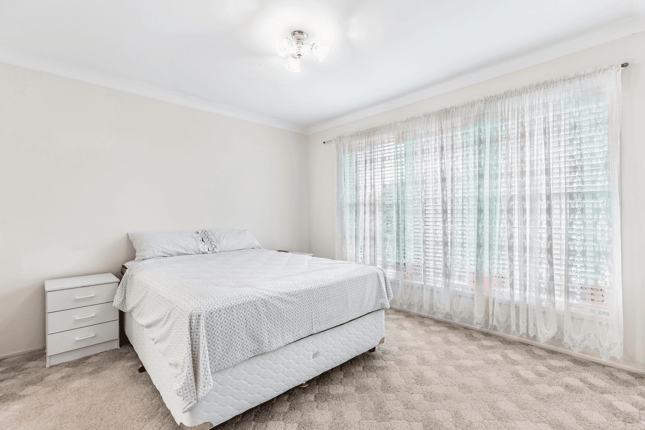 31 Agincourt Crescent, VALENTINE, NSW 2280