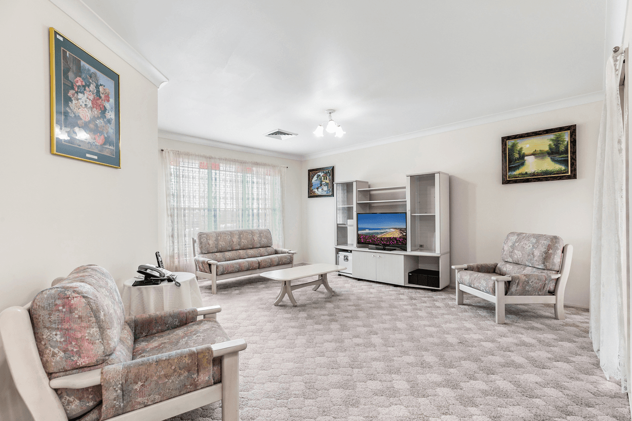 31 Agincourt Crescent, VALENTINE, NSW 2280