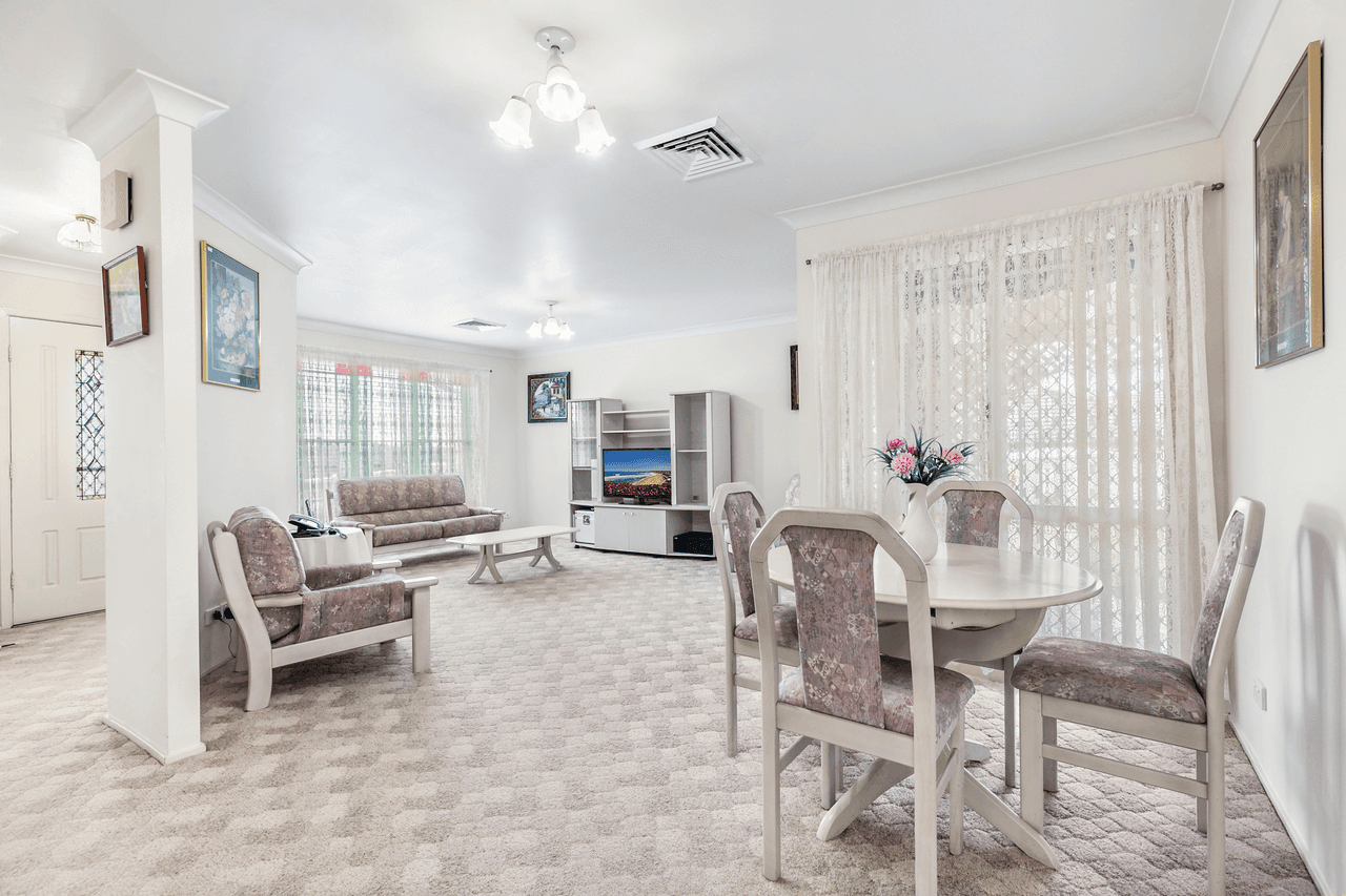 31 Agincourt Crescent, VALENTINE, NSW 2280