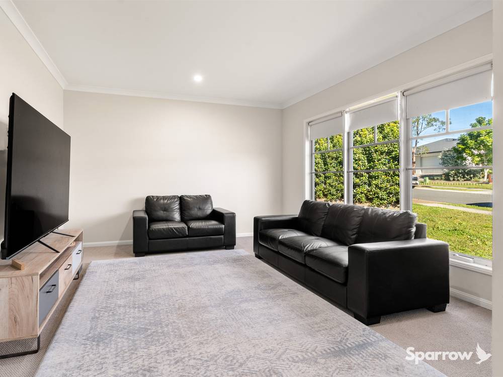 32 Discovery Boulevard, BAHRS SCRUB, QLD 4207