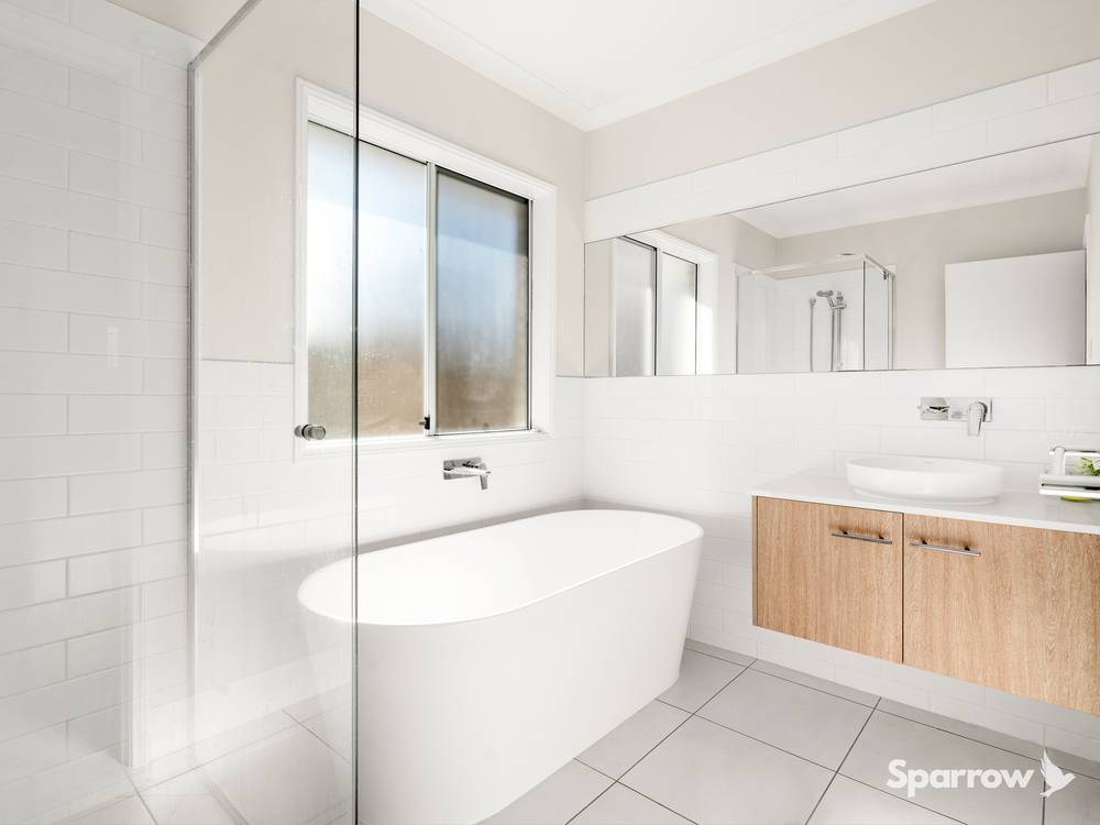 32 Discovery Boulevard, BAHRS SCRUB, QLD 4207