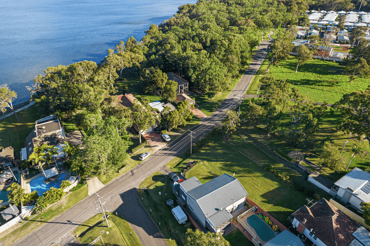 27 Kamilaroo Avenue, LAKE MUNMORAH, NSW 2259