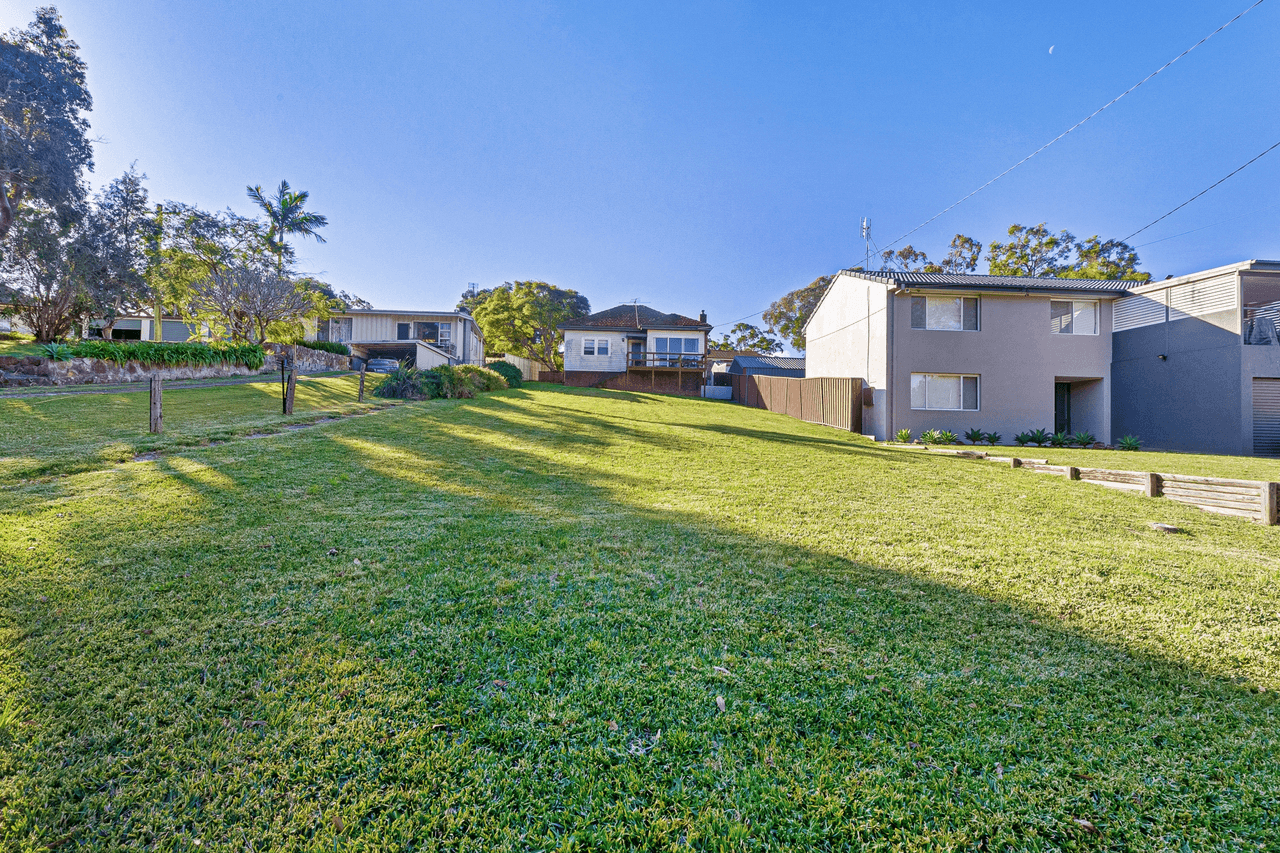 27 Kamilaroo Avenue, LAKE MUNMORAH, NSW 2259