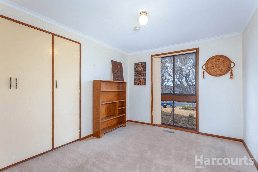 8 Mortlock Circuit, Kaleen, ACT 2617