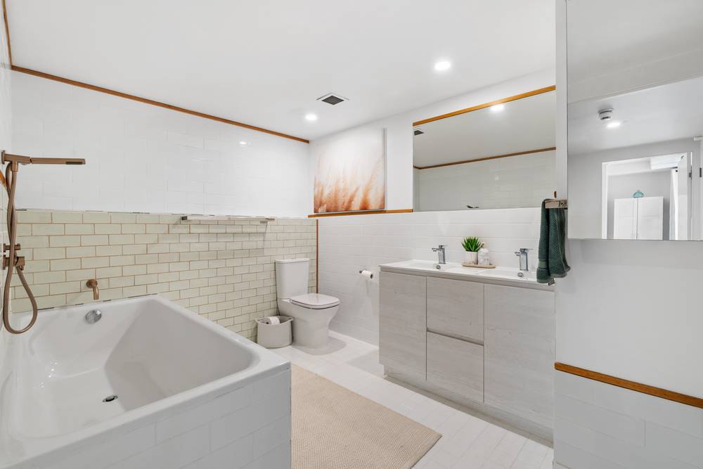 116/64 Sickle Avenue, HOPE ISLAND, QLD 4212