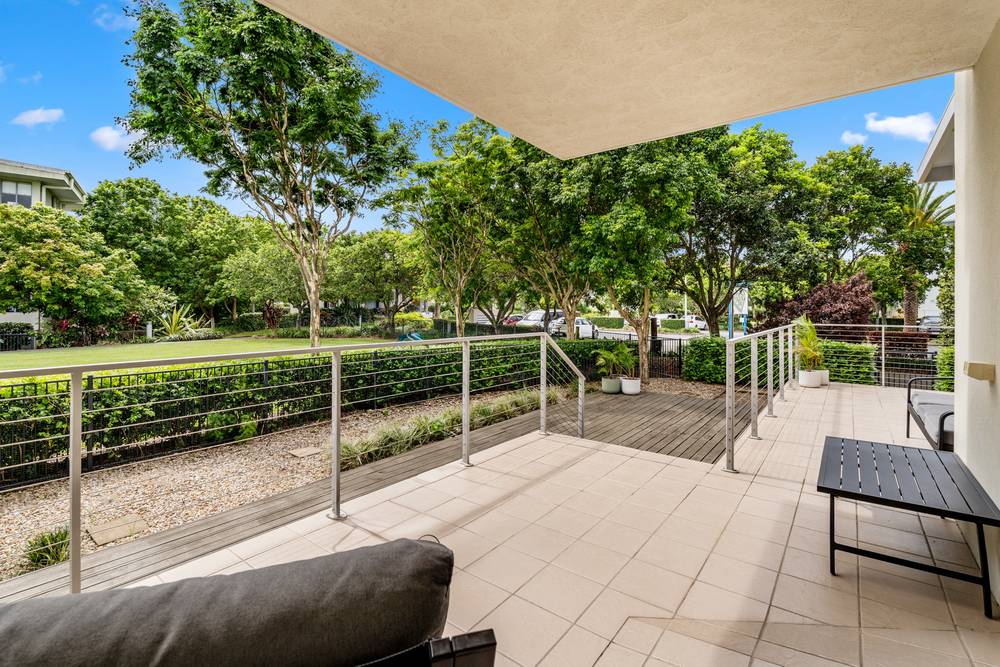 116/64 Sickle Avenue, HOPE ISLAND, QLD 4212