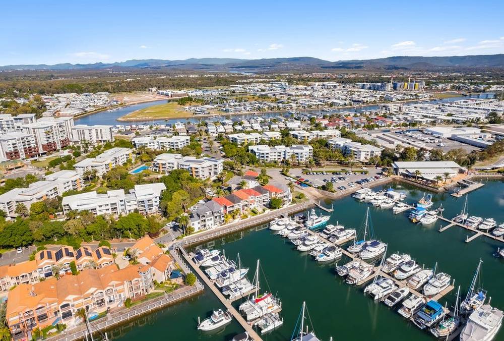 116/64 Sickle Avenue, HOPE ISLAND, QLD 4212