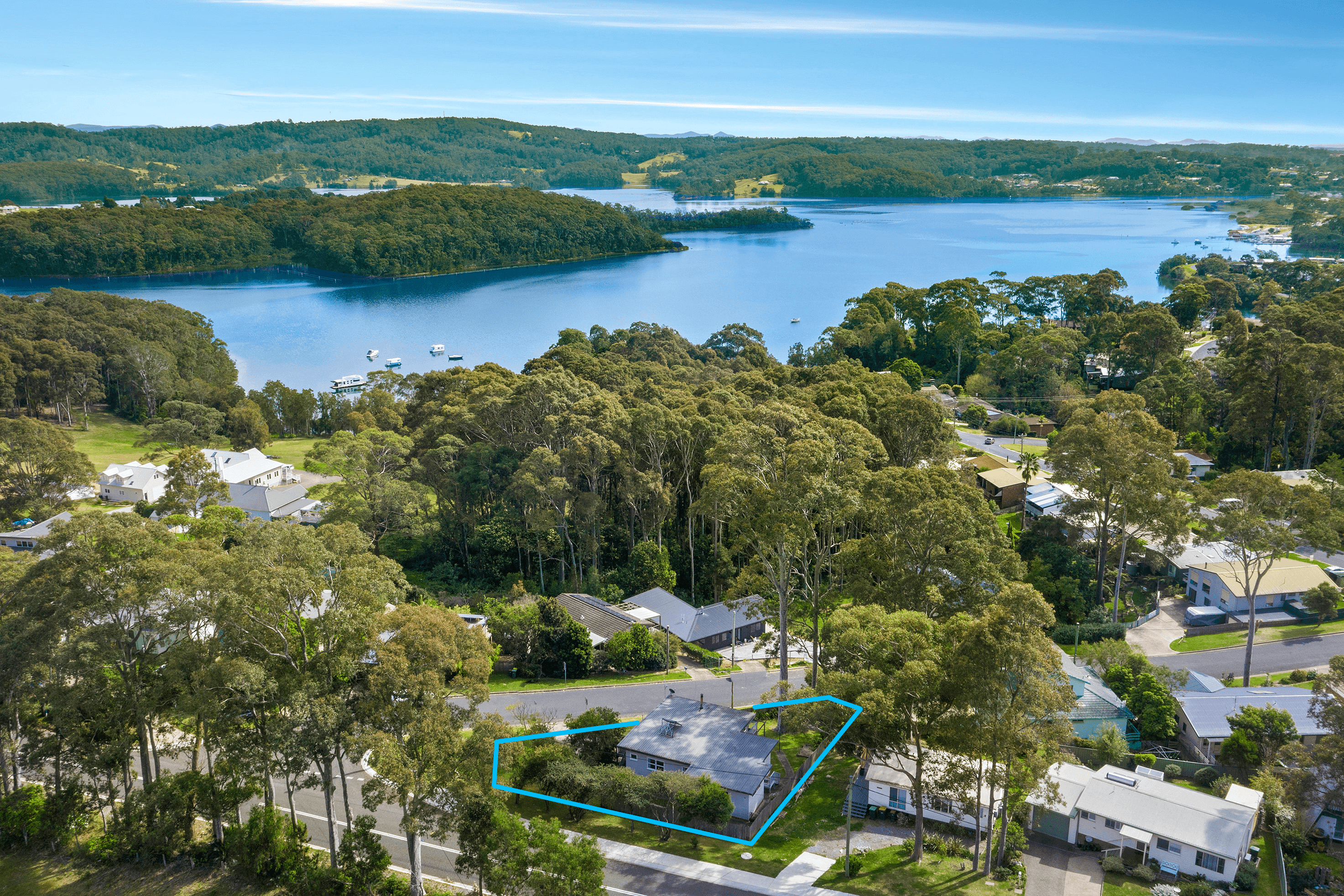 24 Old Highway, NAROOMA, NSW 2546