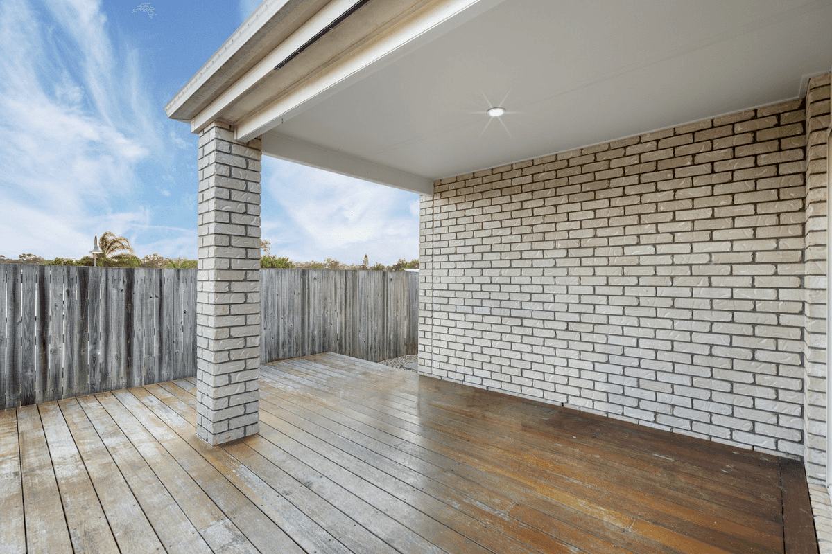 15 Blueberry Ash Court, Boronia Heights, QLD 4124