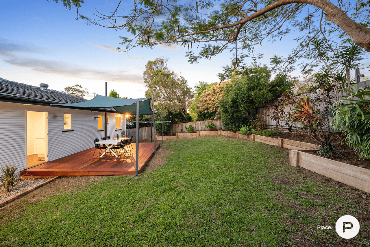 431 Nursery Road, Holland Park, QLD 4121