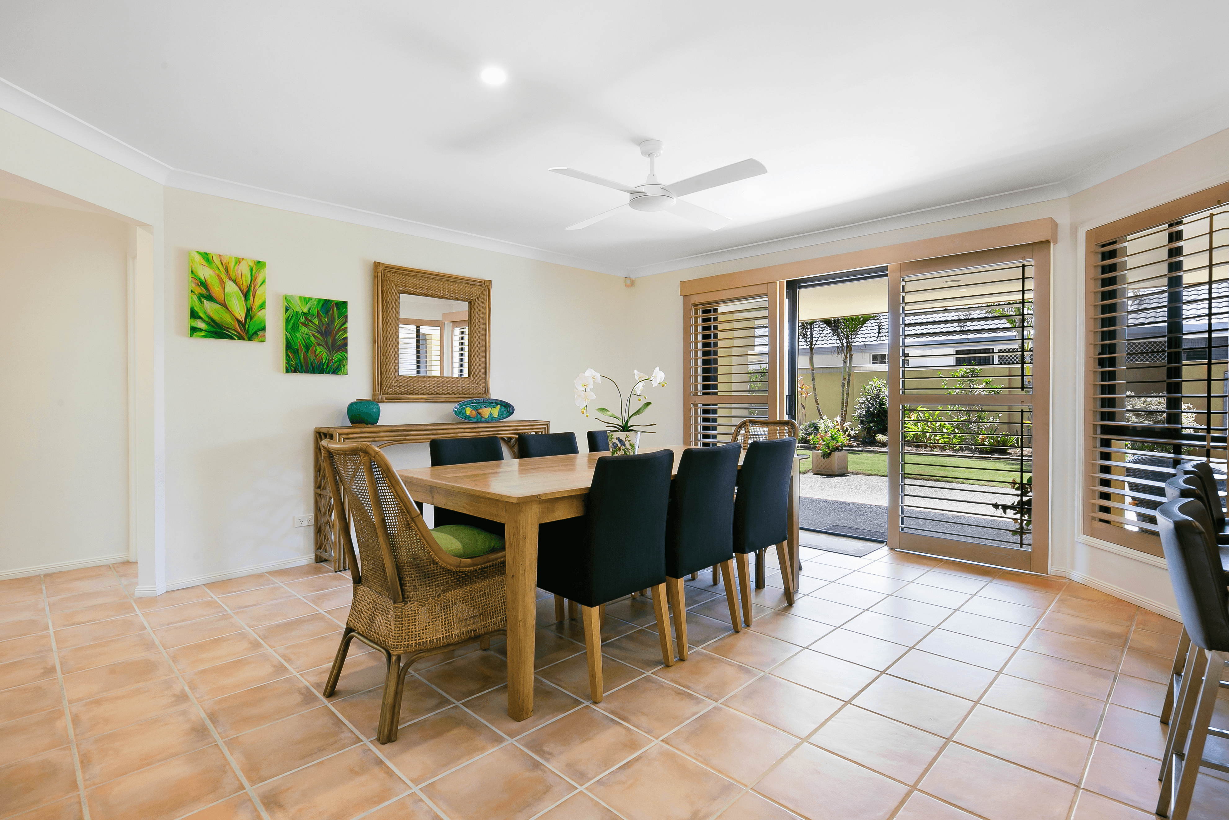 31 Deborah Avenue, BENOWA WATERS, QLD 4217