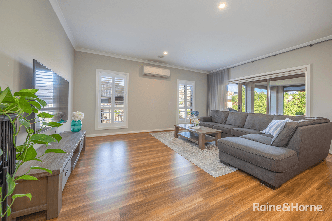 21 Lewis Place, SUNBURY, VIC 3429