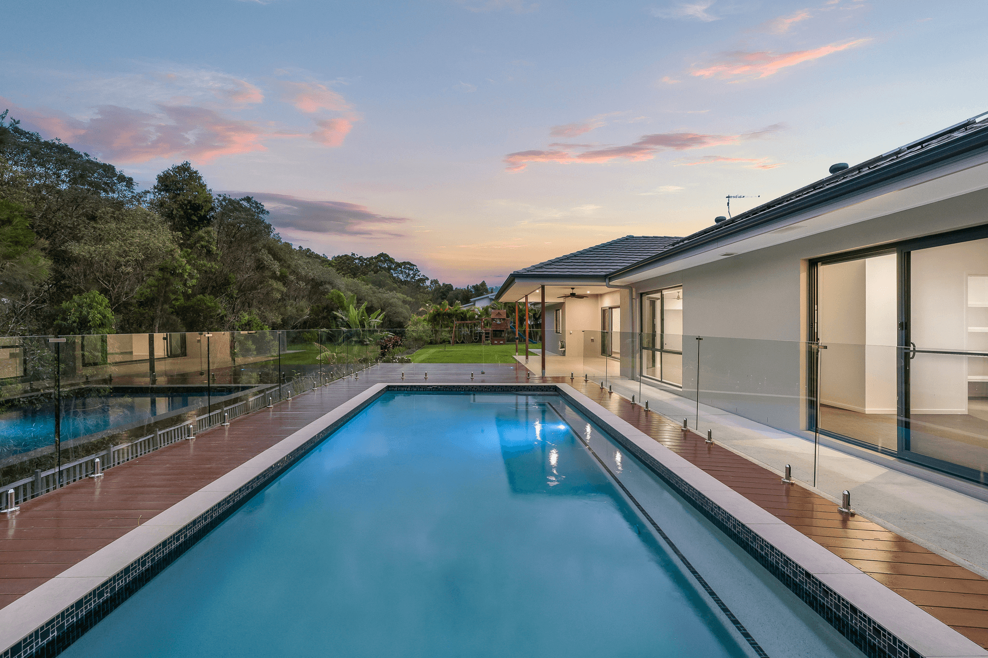 9 Button Quail Court, GILSTON, QLD 4211