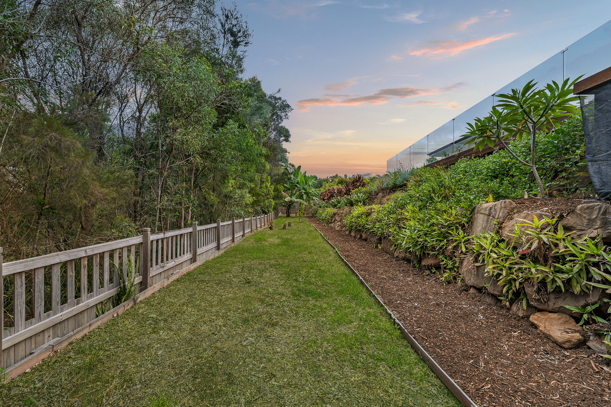 9 Button Quail Court, GILSTON, QLD 4211