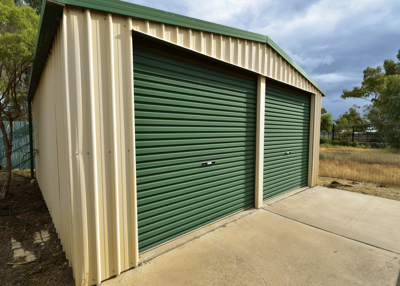 27 Robin Road, LONGREACH, QLD 4730