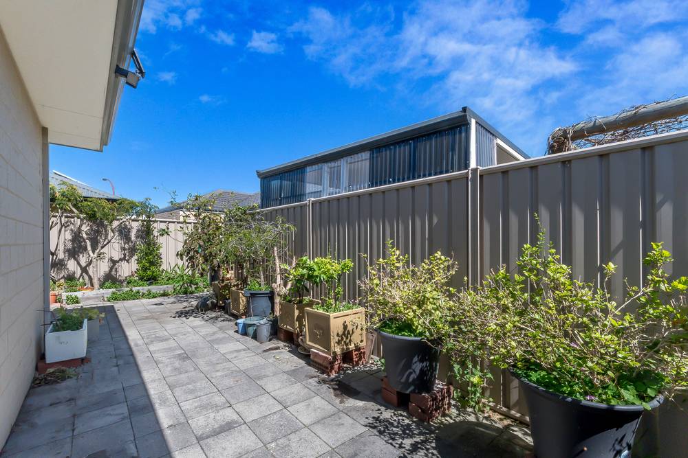 9 Redshank Lane, MARTIN, WA 6110