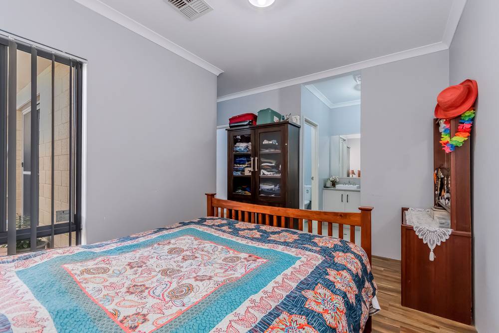 9 Redshank Lane, MARTIN, WA 6110