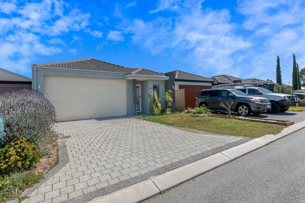 9 Redshank Lane, MARTIN, WA 6110