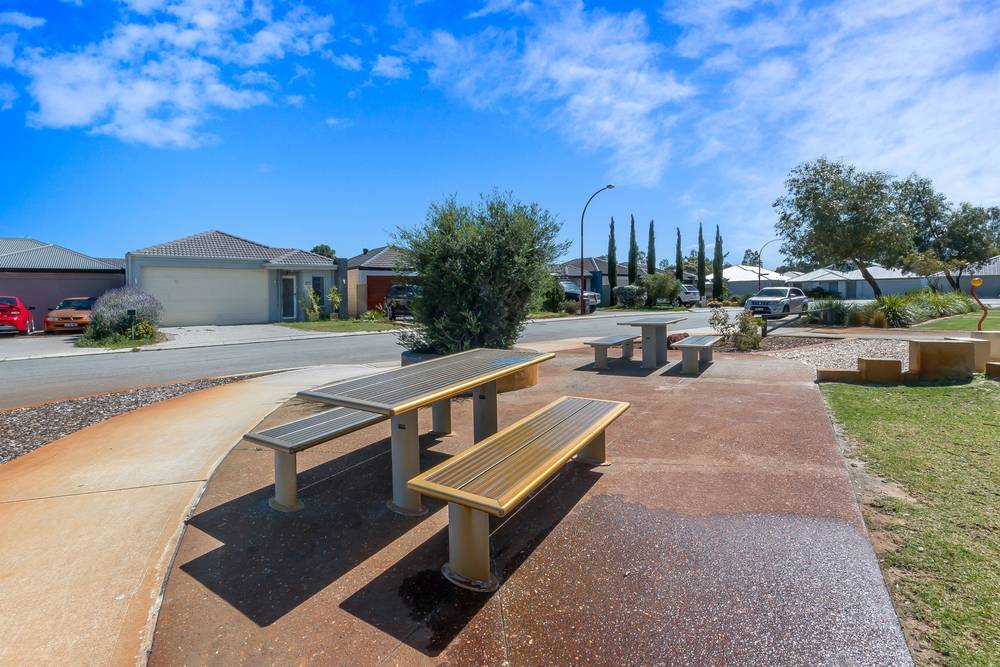 9 Redshank Lane, MARTIN, WA 6110