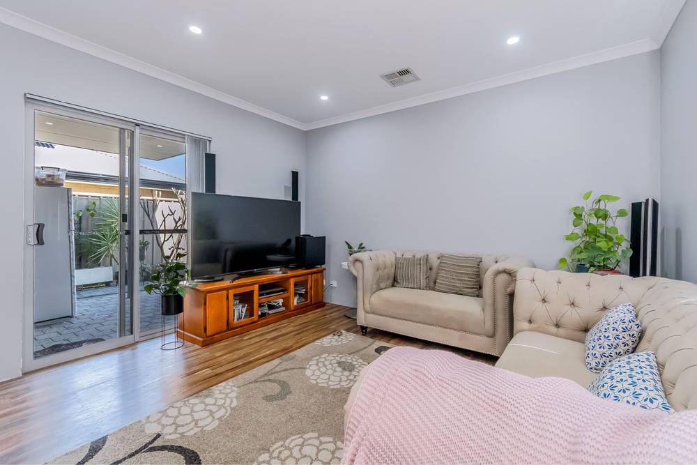 9 Redshank Lane, MARTIN, WA 6110