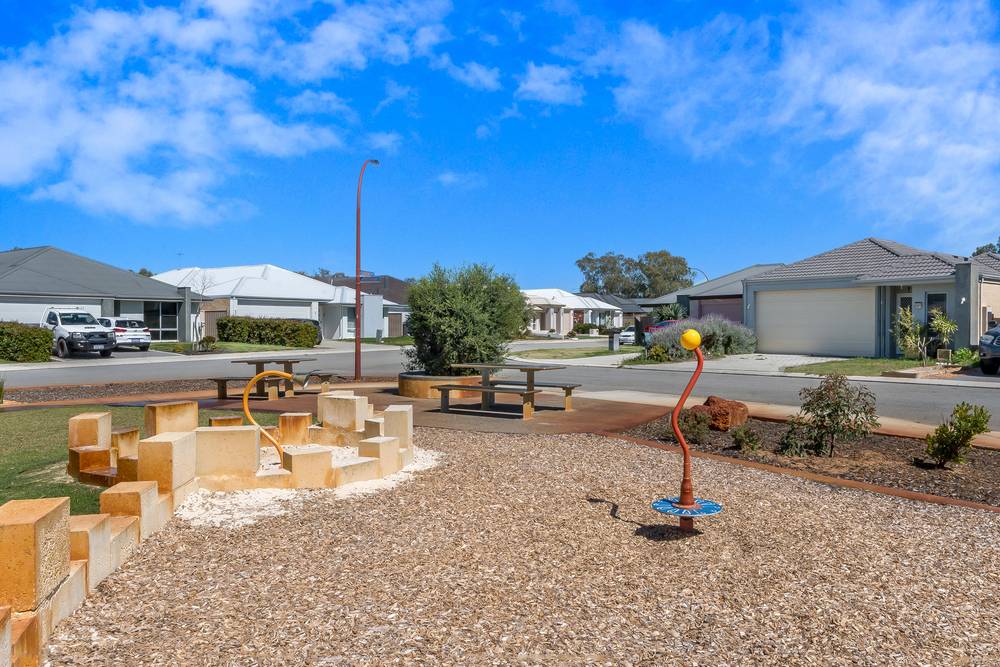 9 Redshank Lane, MARTIN, WA 6110