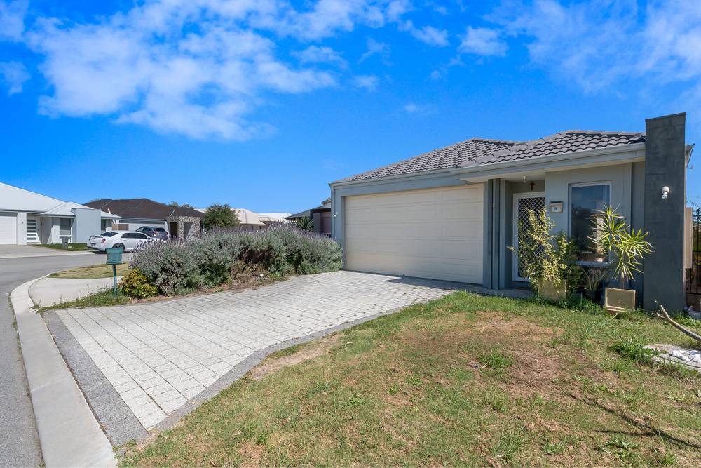 9 Redshank Lane, MARTIN, WA 6110