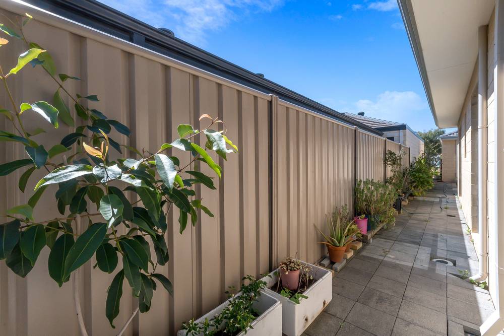 9 Redshank Lane, MARTIN, WA 6110