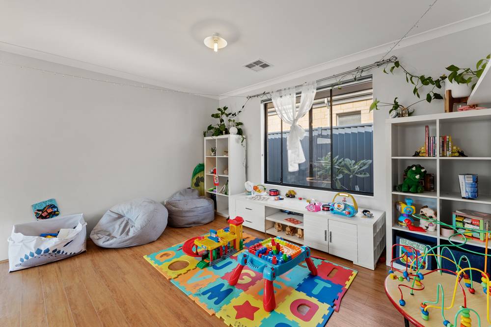 10 Albina Way, BALDIVIS, WA 6171