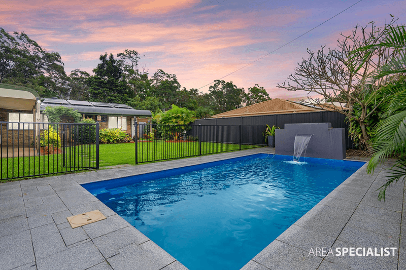 23 Pine Street, JACOBS WELL, QLD 4208