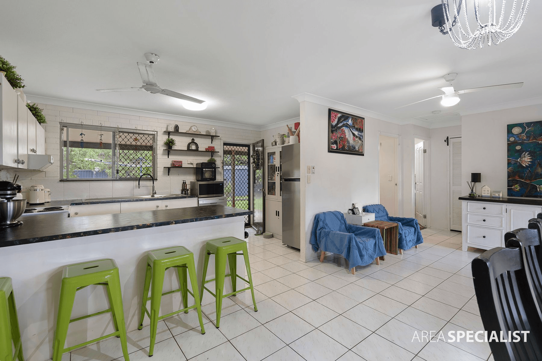 23 Pine Street, JACOBS WELL, QLD 4208