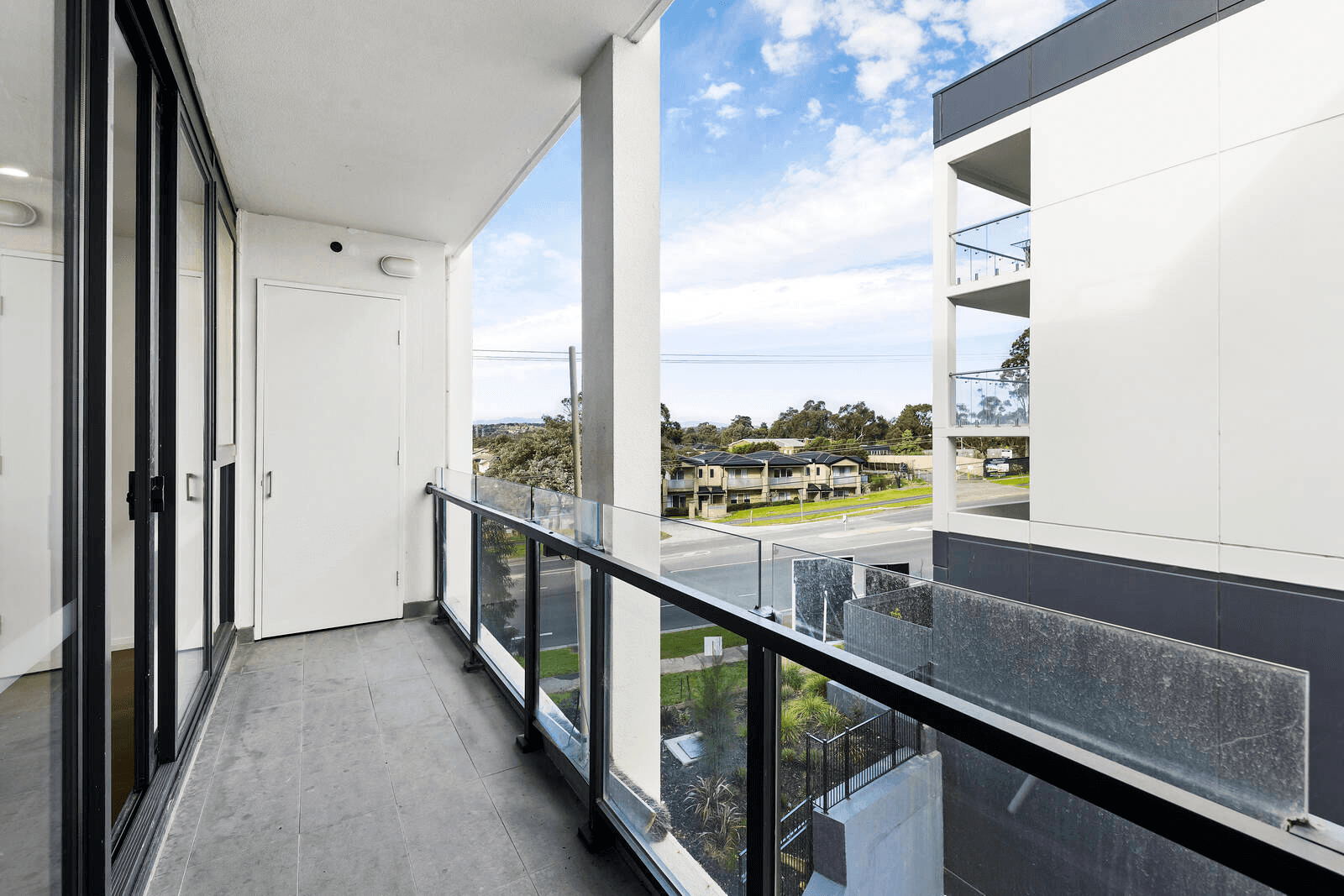 204/3 Red Hill Terrace, DONCASTER EAST, VIC 3109