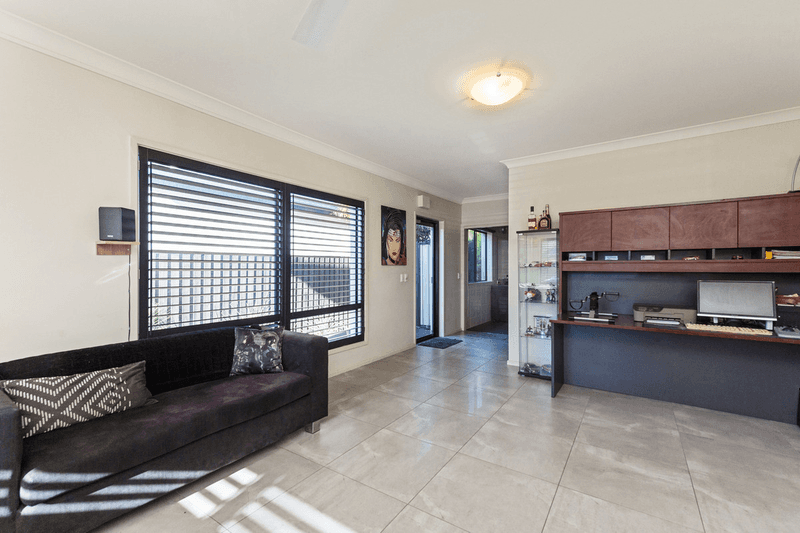 19 Bellthorpe Road, ORMEAU, QLD 4208