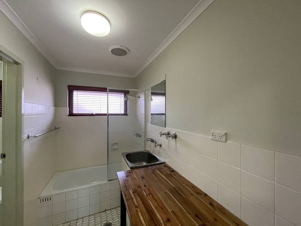 4/142 Alexandra Street, EAST ALBURY, NSW 2640