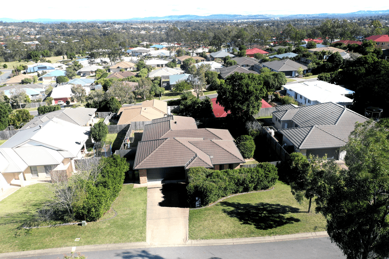 5 Tamarind Street, FLINDERS VIEW, QLD 4305