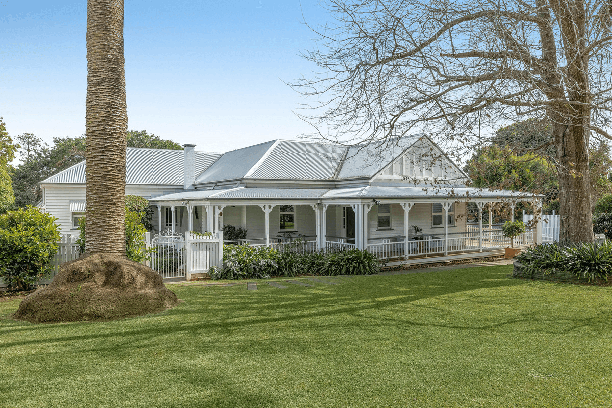 1 Arthur Street, EAST TOOWOOMBA, QLD 4350