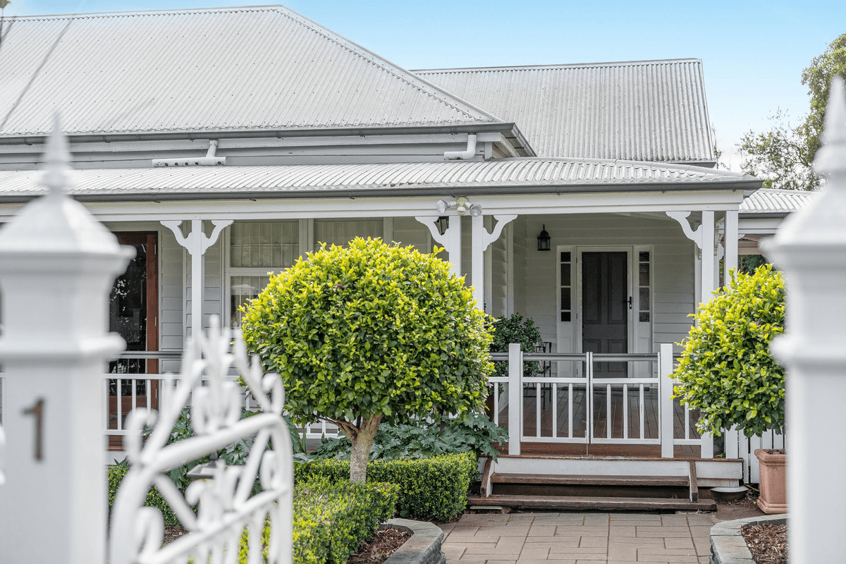 1 Arthur Street, EAST TOOWOOMBA, QLD 4350