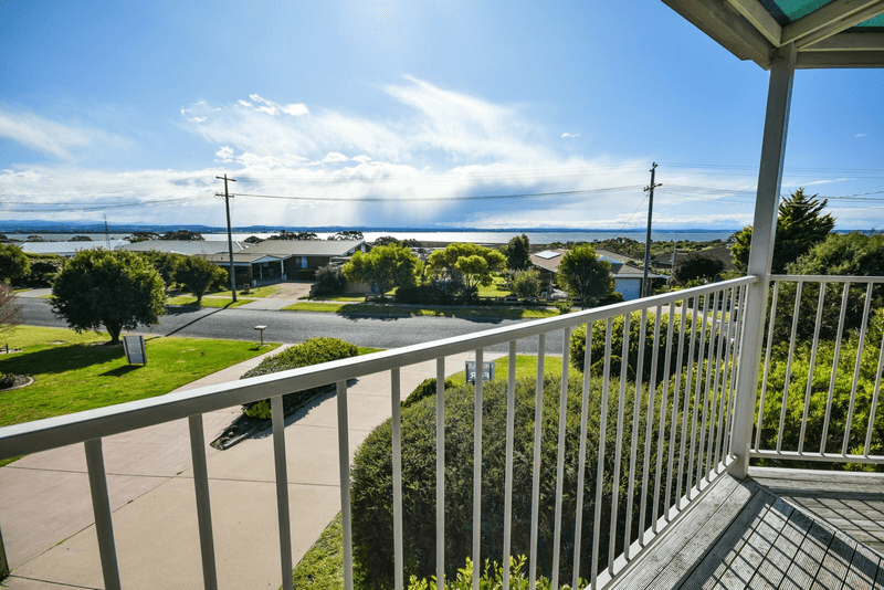 29 Fullarton Dr, Paynesville, VIC 3880