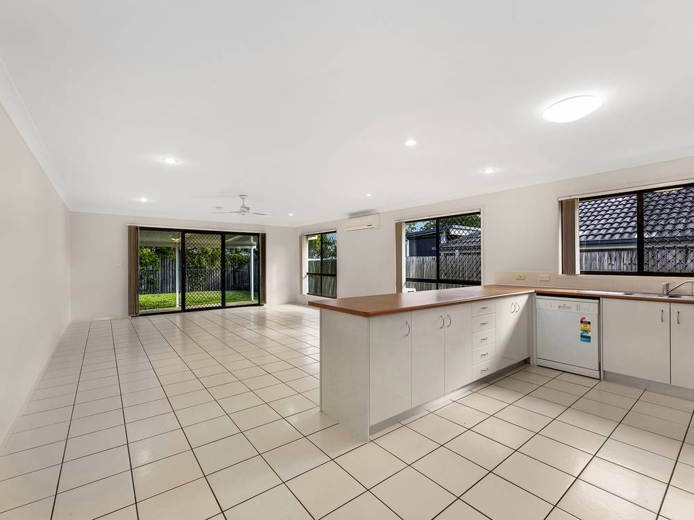 48 Anna Drive, RACEVIEW, QLD 4305
