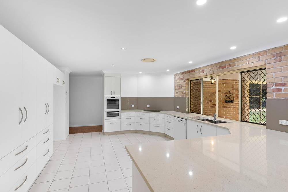 49 Christensens Rd, Hunchy, QLD 4555