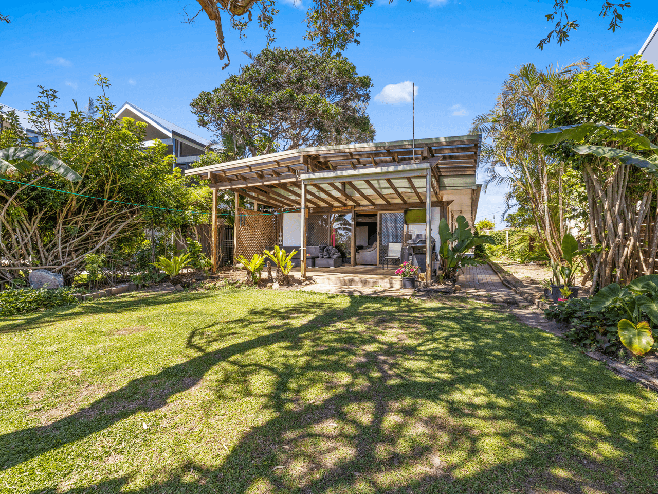 27 Fuller Street, ARRAWARRA HEADLAND, NSW 2456