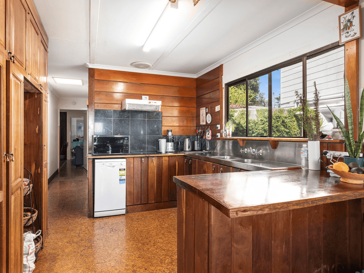 27 Fuller Street, ARRAWARRA HEADLAND, NSW 2456
