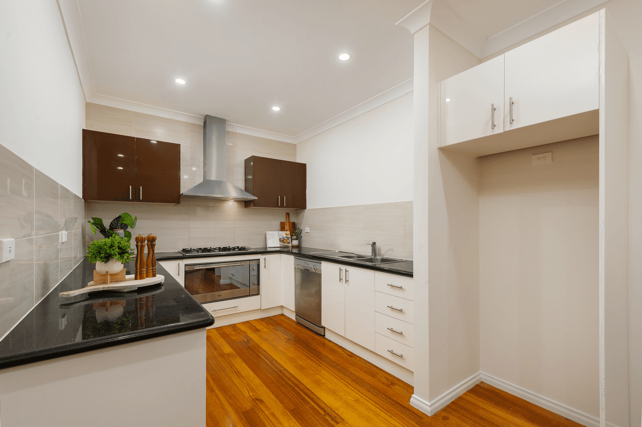 11 Forest View, BUNDOORA, VIC 3083