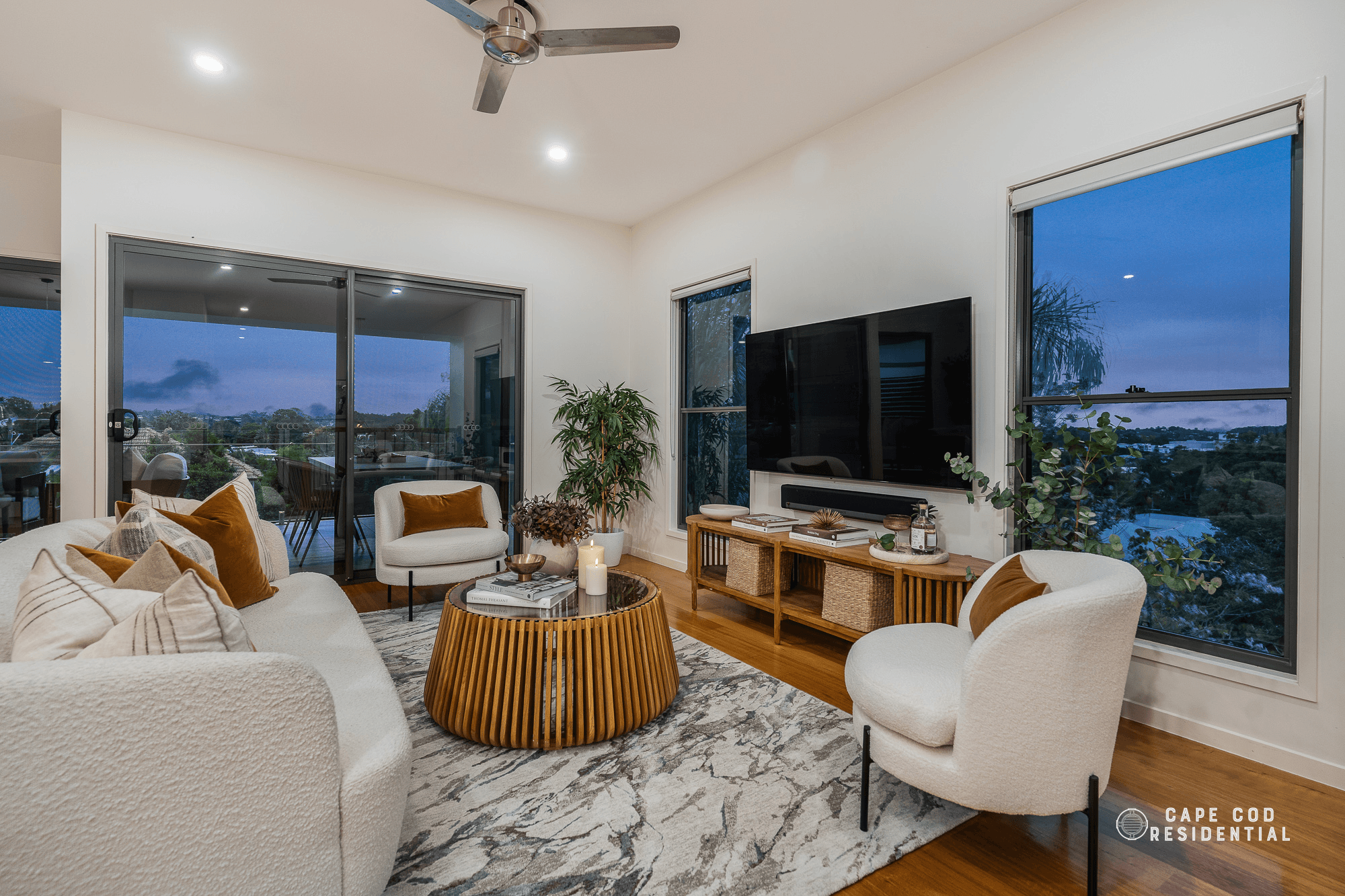 18 Vorneen Lane, MITCHELTON, QLD 4053