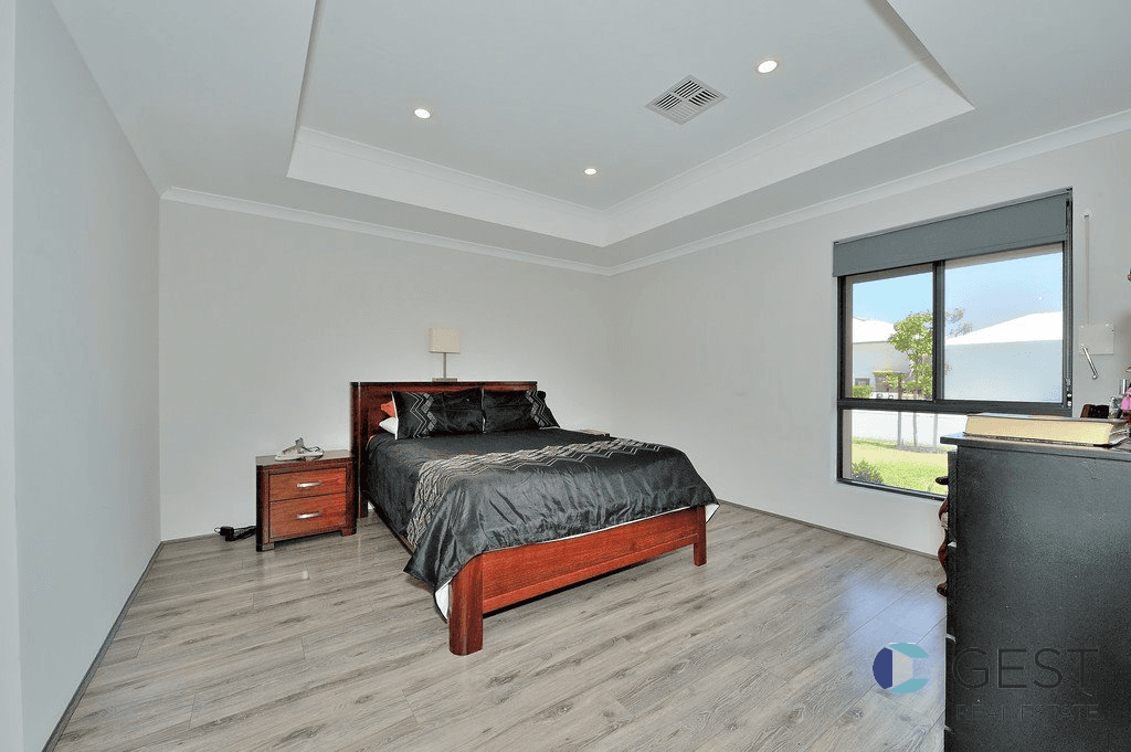 17 WASKERLY Place, AVELEY, WA 6069