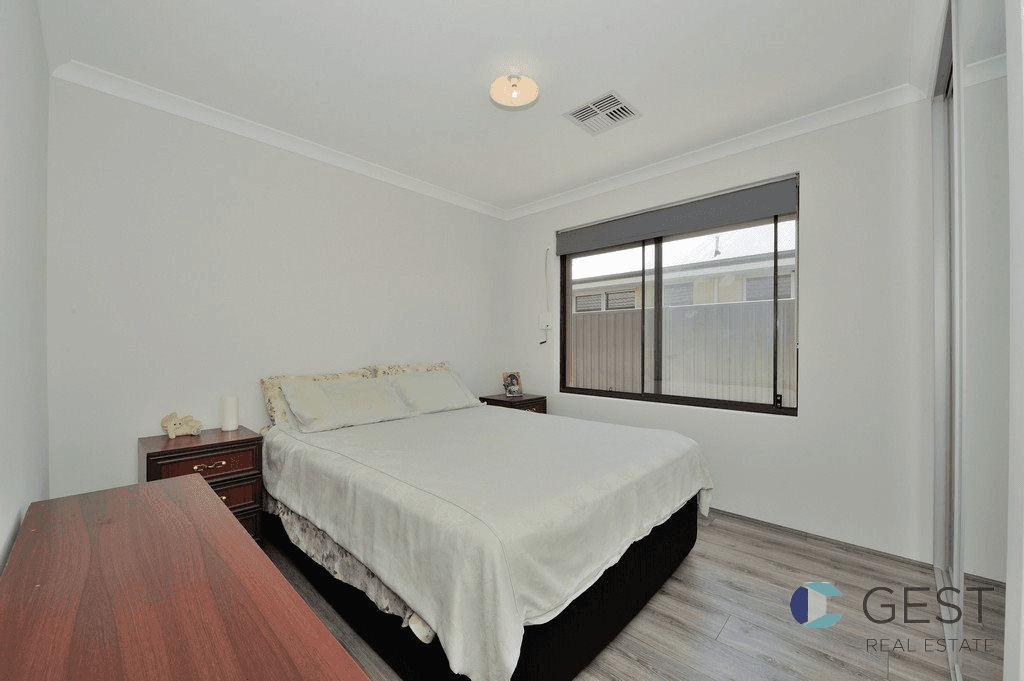 17 WASKERLY Place, AVELEY, WA 6069