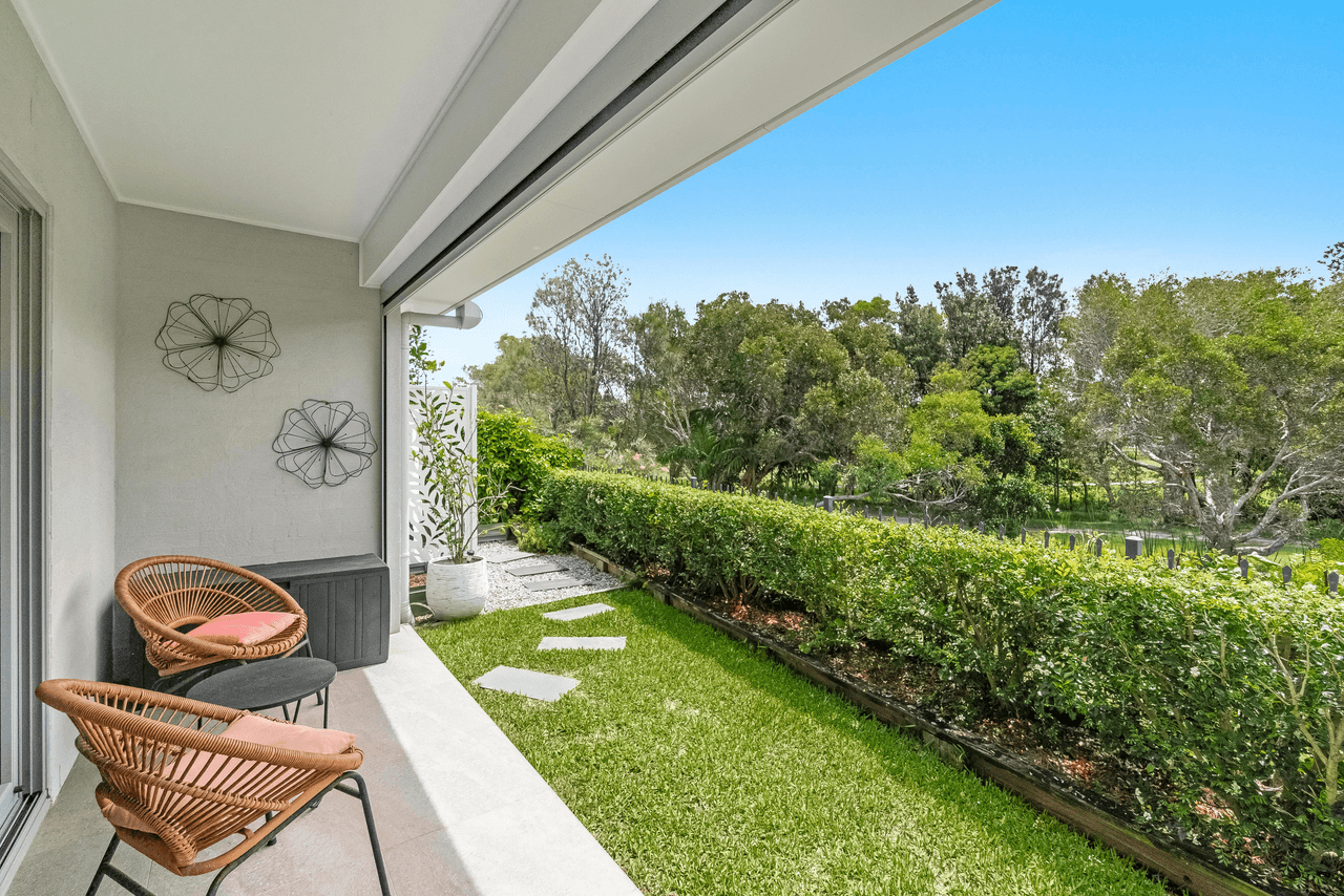 16 The Drive, YAMBA, NSW 2464