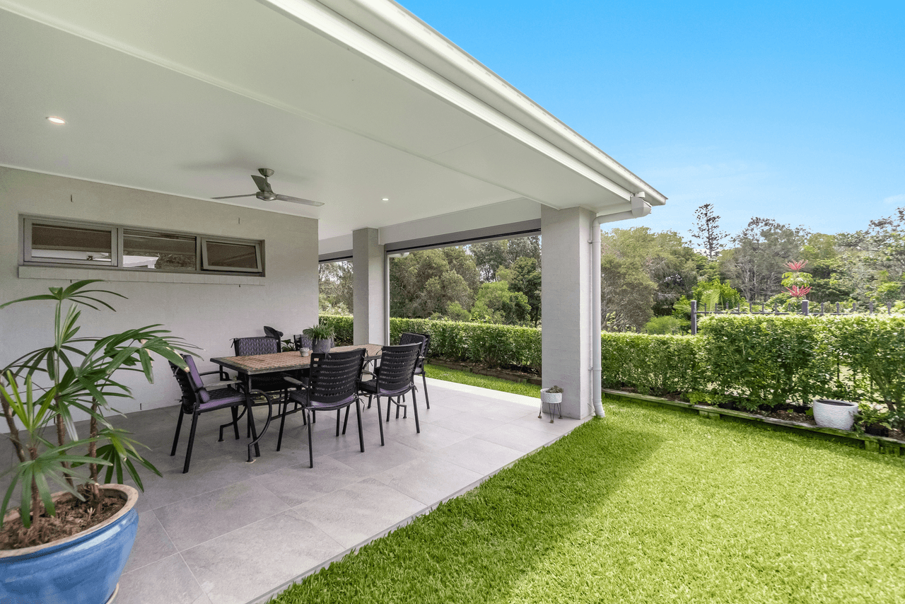 16 The Drive, YAMBA, NSW 2464